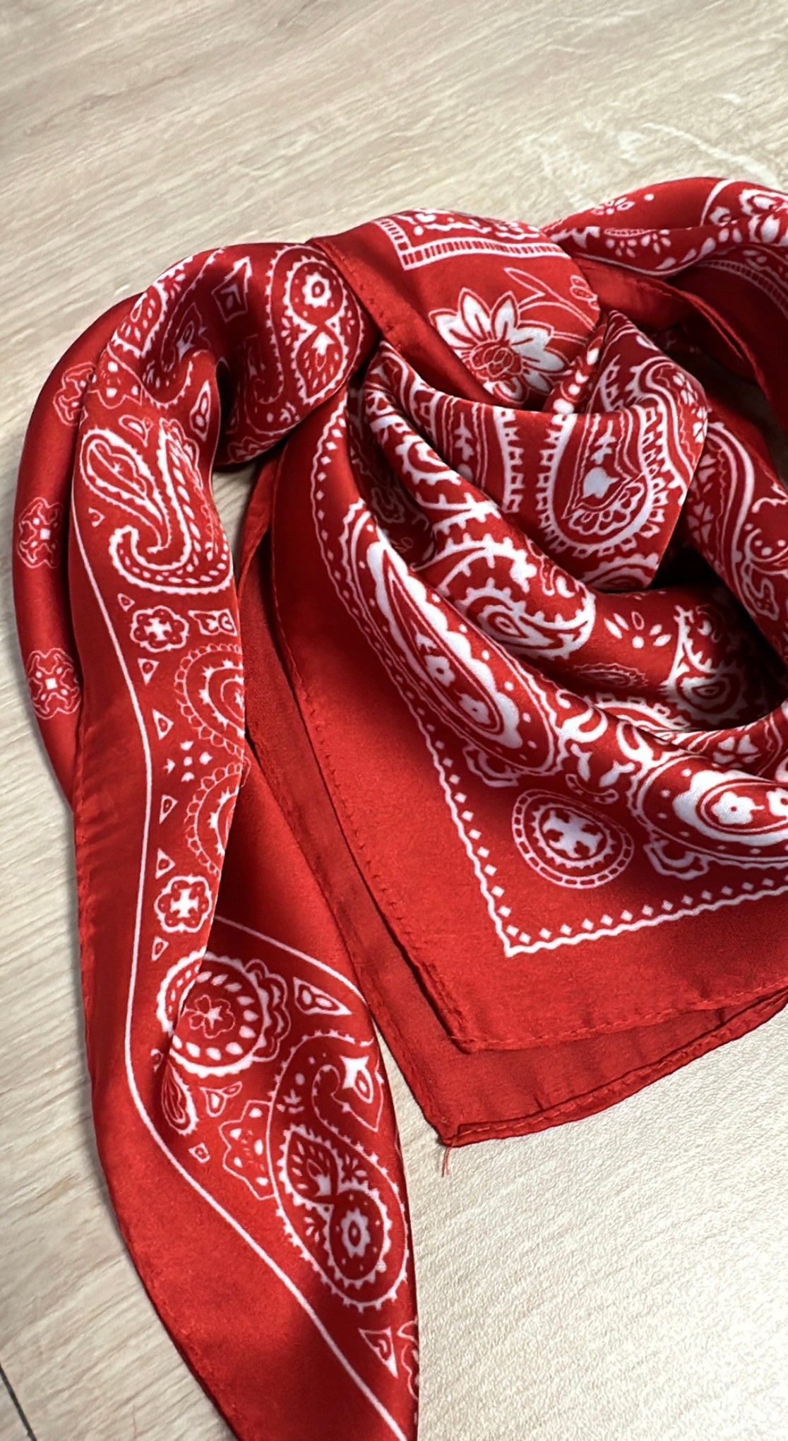 Carré satiné POLO Rouge/Blanc