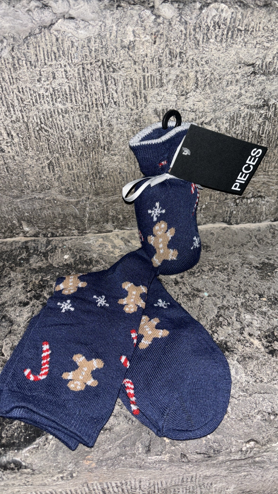 Chaussettes JINGLE PIECES bonhomme pain d’épices / bleu nuit