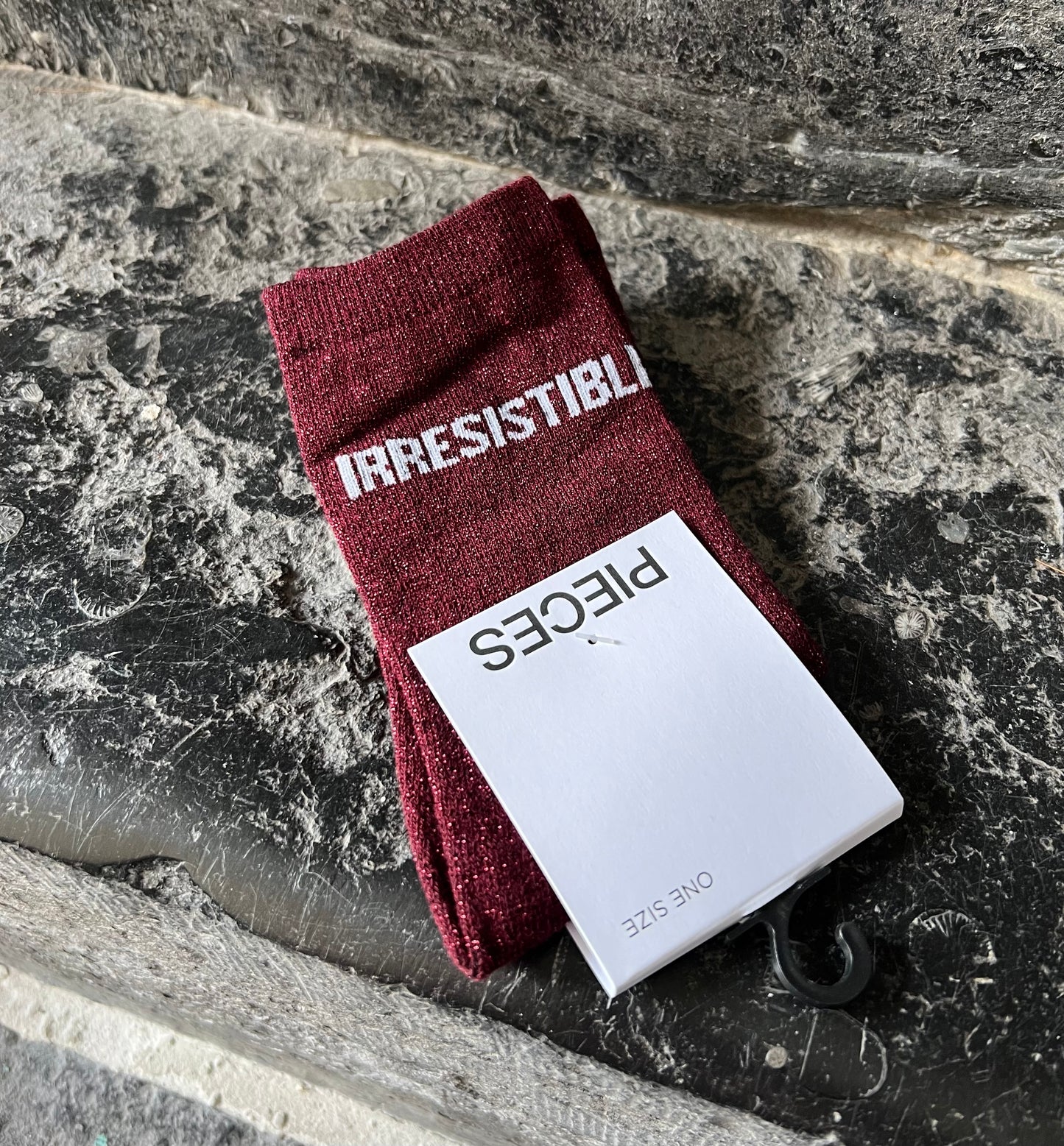 Chaussettes IRRESISTIBLE PIECES Bordeaux