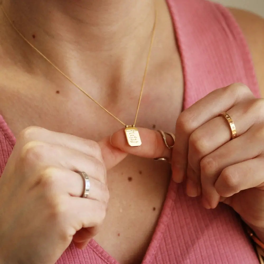 Collier Mantra - Belle fille, tu peux faire des choses difficiles - Doré