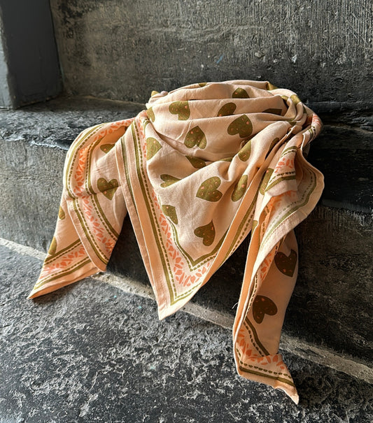 Grand Foulard indien - Cœur sauvage rose BONHEUR DU JOUR