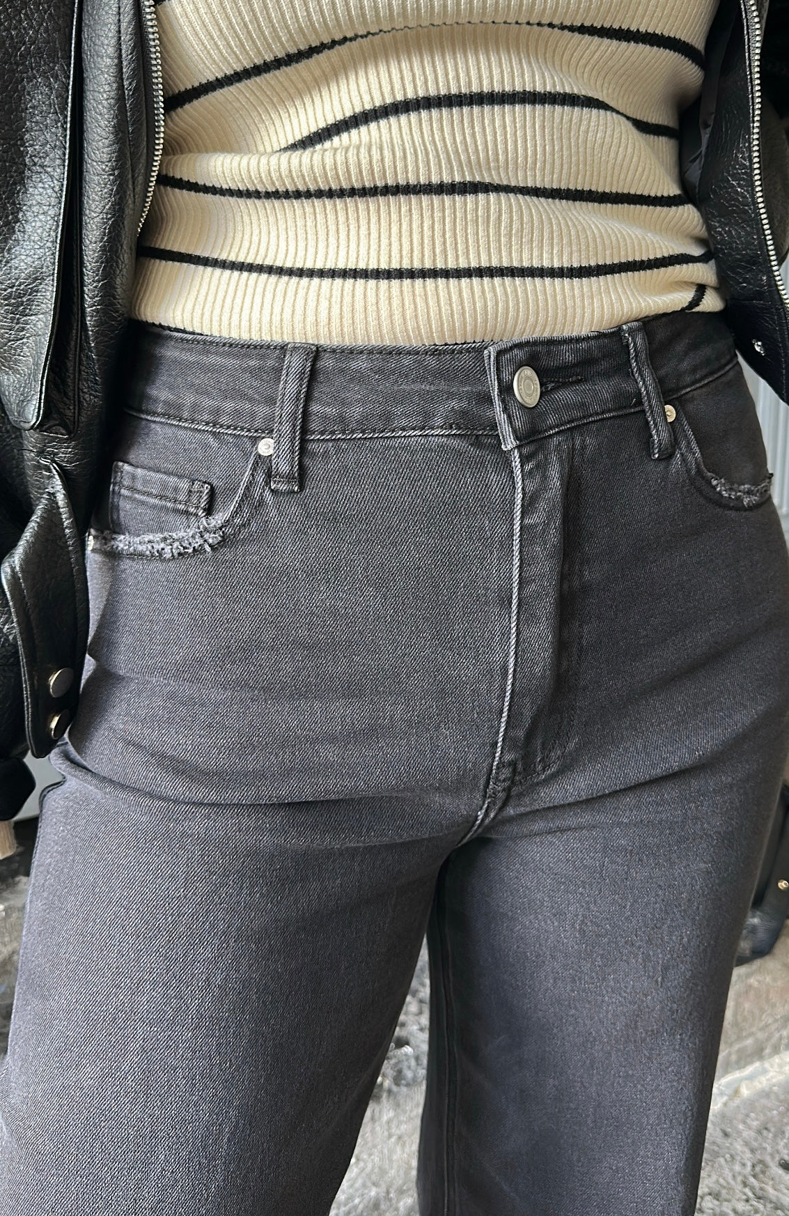 Jean WIDE Noir LEONARD