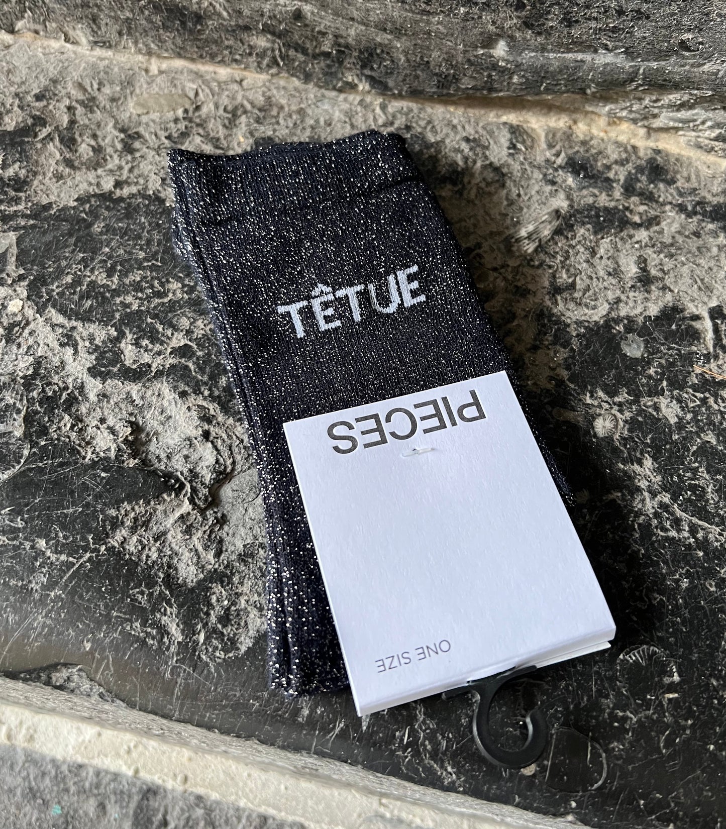 Chaussettes TÊTUE PIECES Noir
