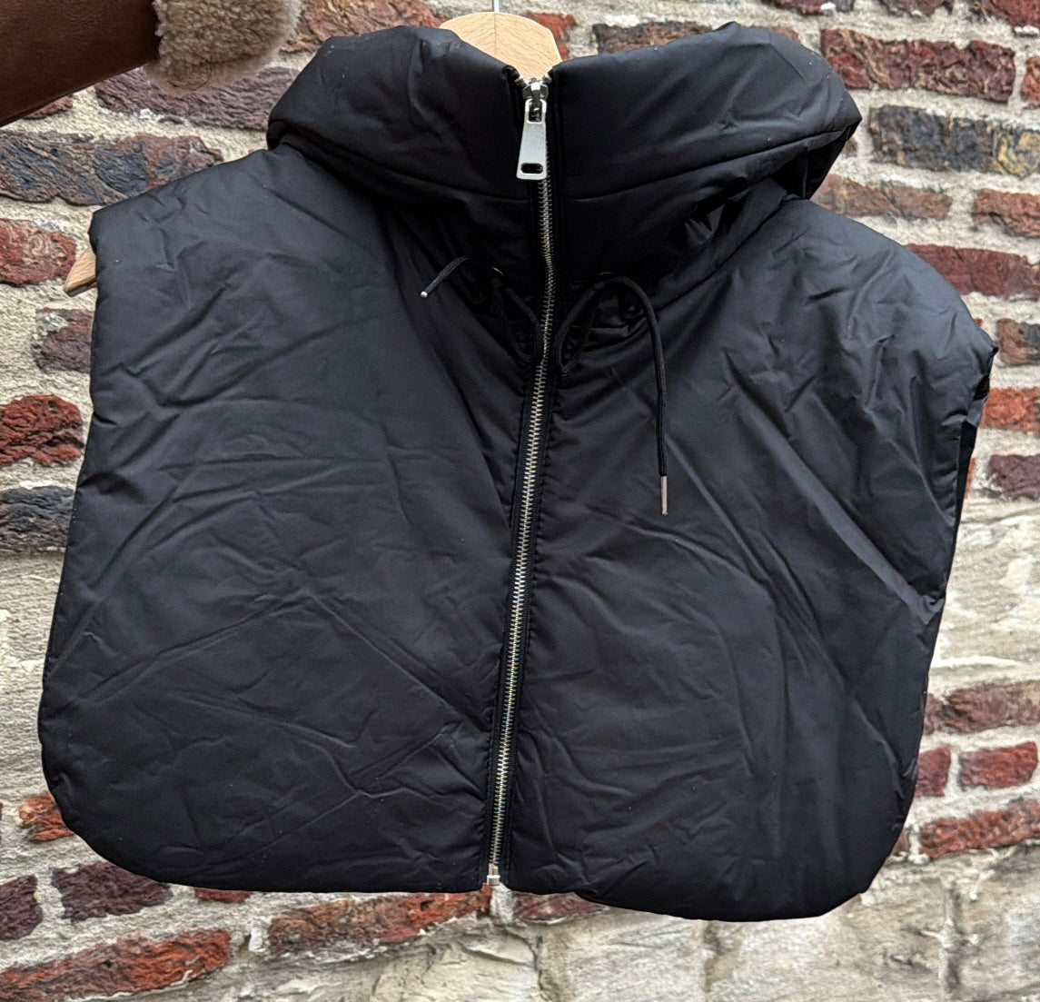 Capuche amovible EMERÉ Noire