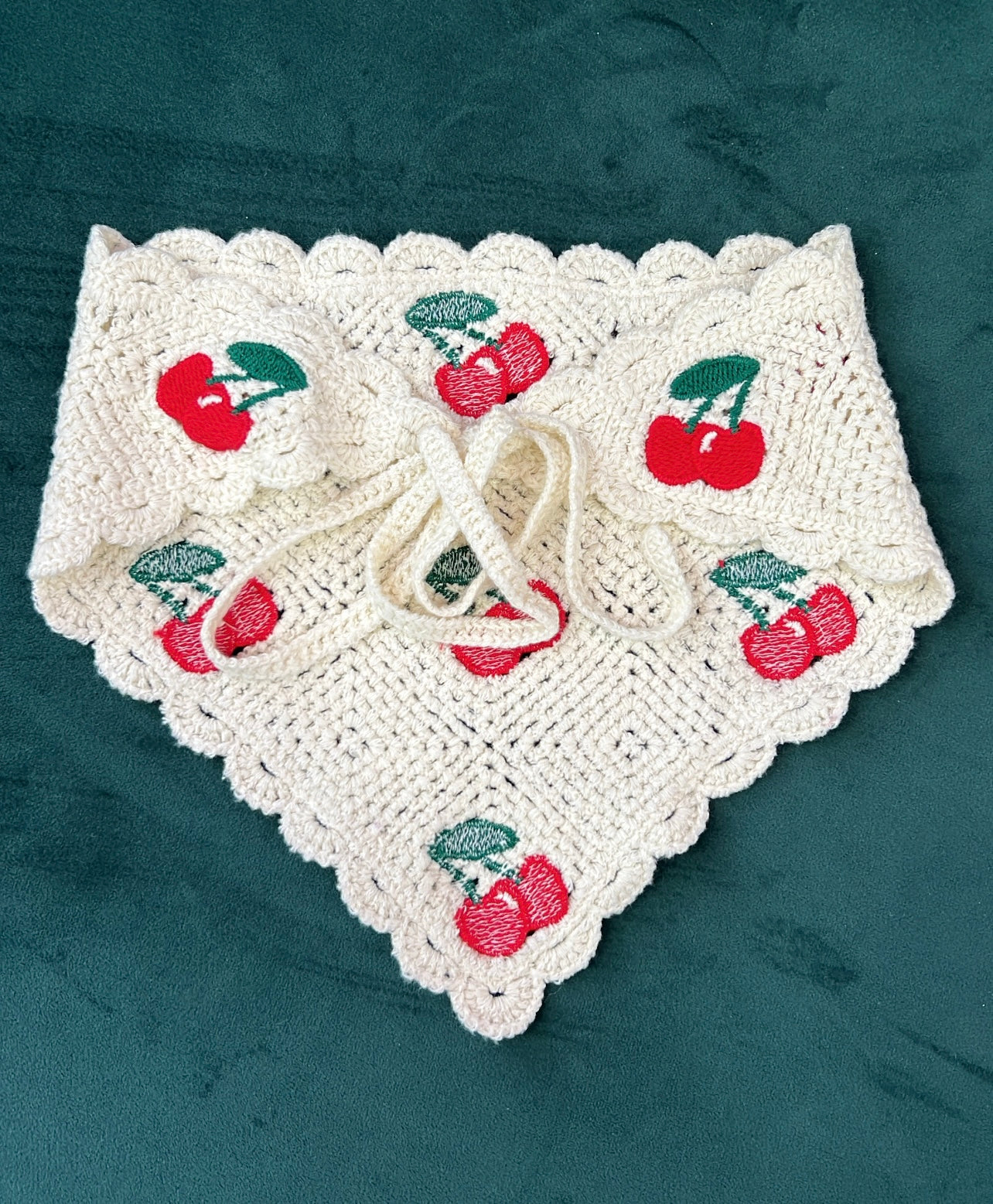 Triangle CERISE