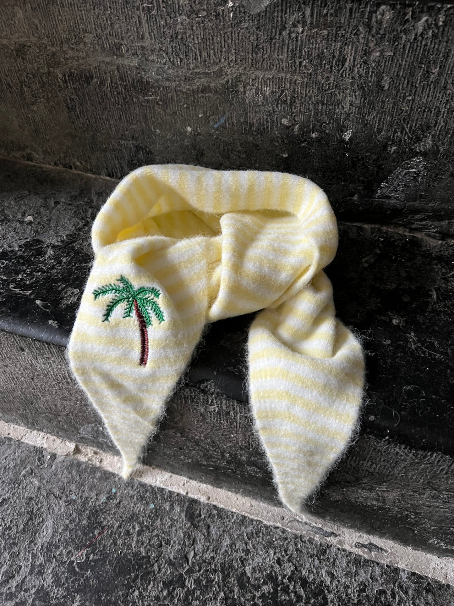 Écharpe triangle ALYOSHA rayé Jaune/Blanc