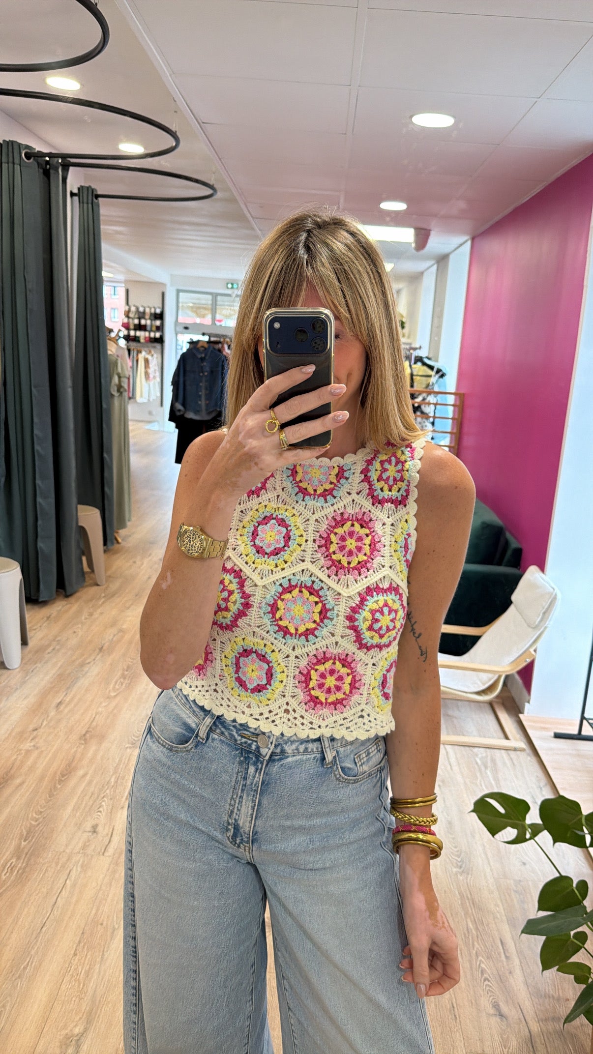 Top JULIE