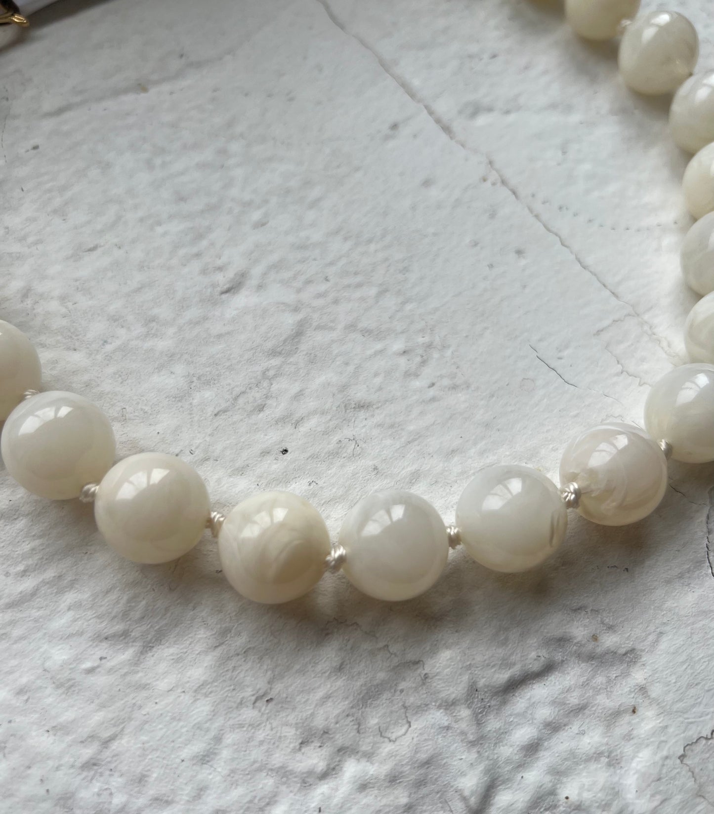 Collier SALOMÉ Écru marbré