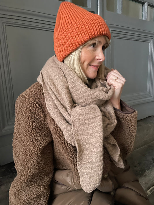 Bonnet Orange OBJECT